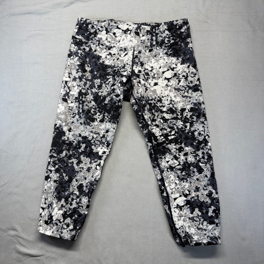 Calvin Klein Performance Leggings Women Lrg Black White Capri Camo Ruched